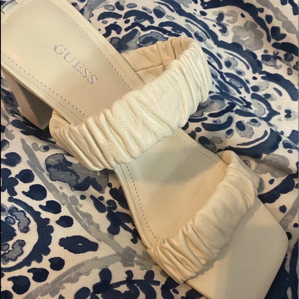 Guess sandals